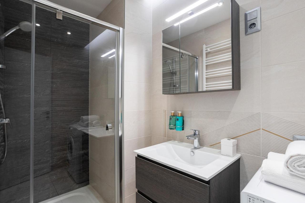 Avand Apartments Дебрецен Экстерьер фото
