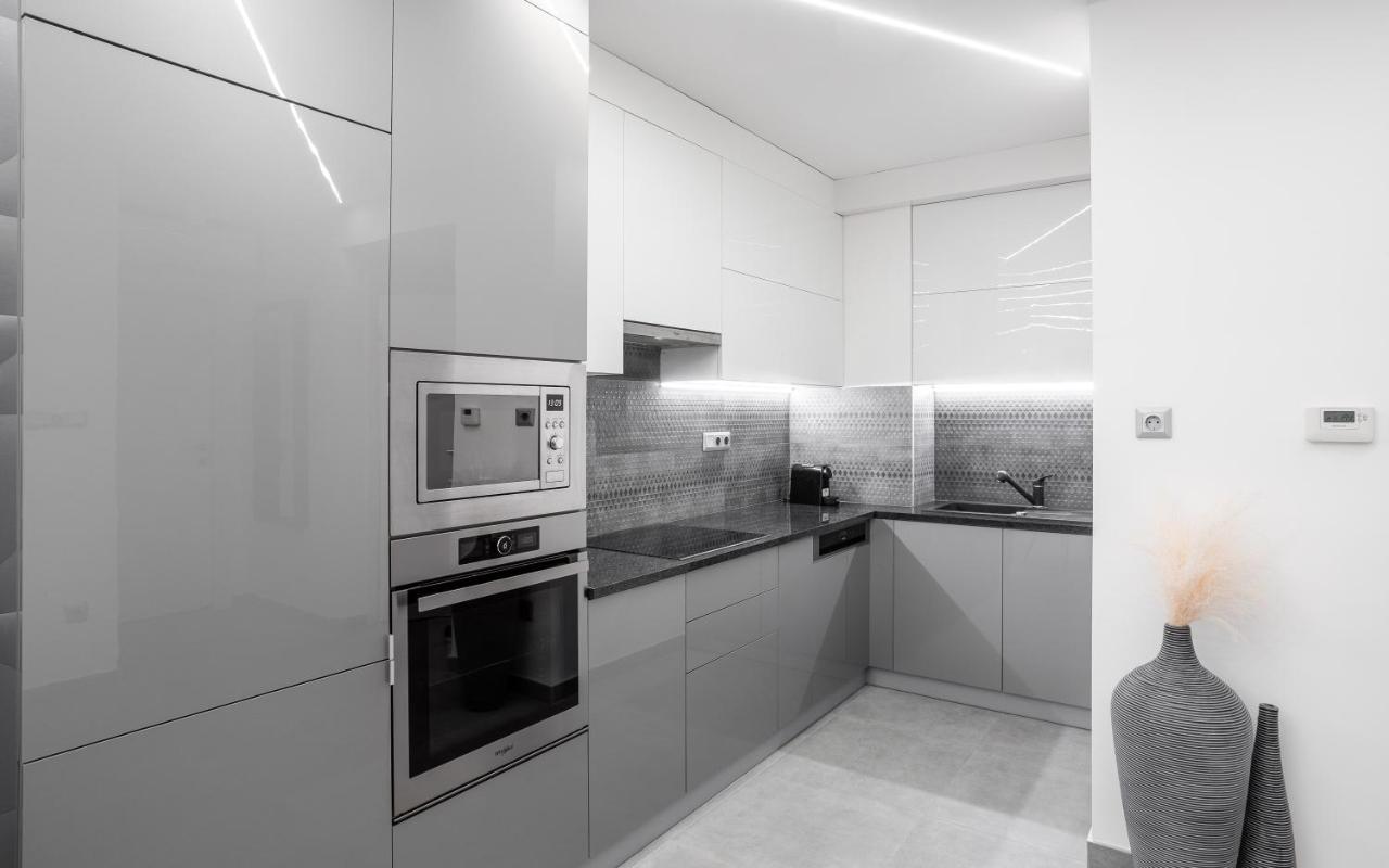 Avand Apartments Дебрецен Экстерьер фото